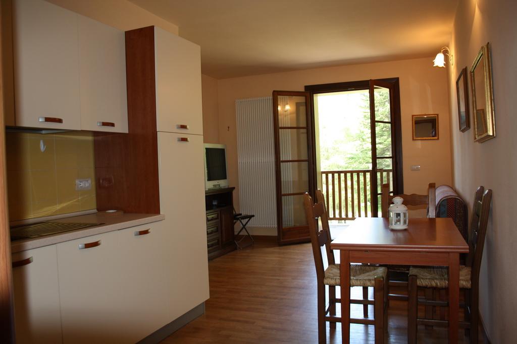 Il Cervo Bianco Aparthotel Abetone Rum bild