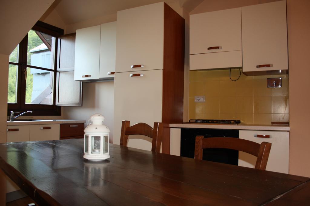 Il Cervo Bianco Aparthotel Abetone Rum bild
