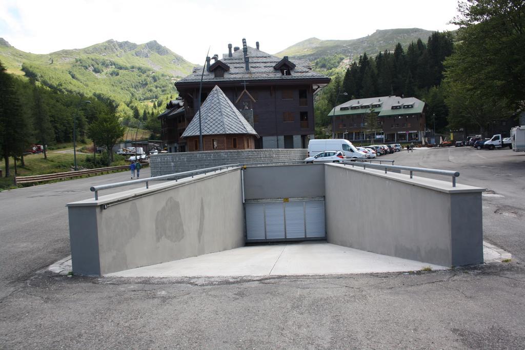 Il Cervo Bianco Aparthotel Abetone Exteriör bild